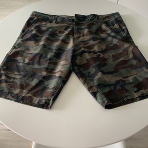 O’Neil Men’s Camo Hybrid Shorts